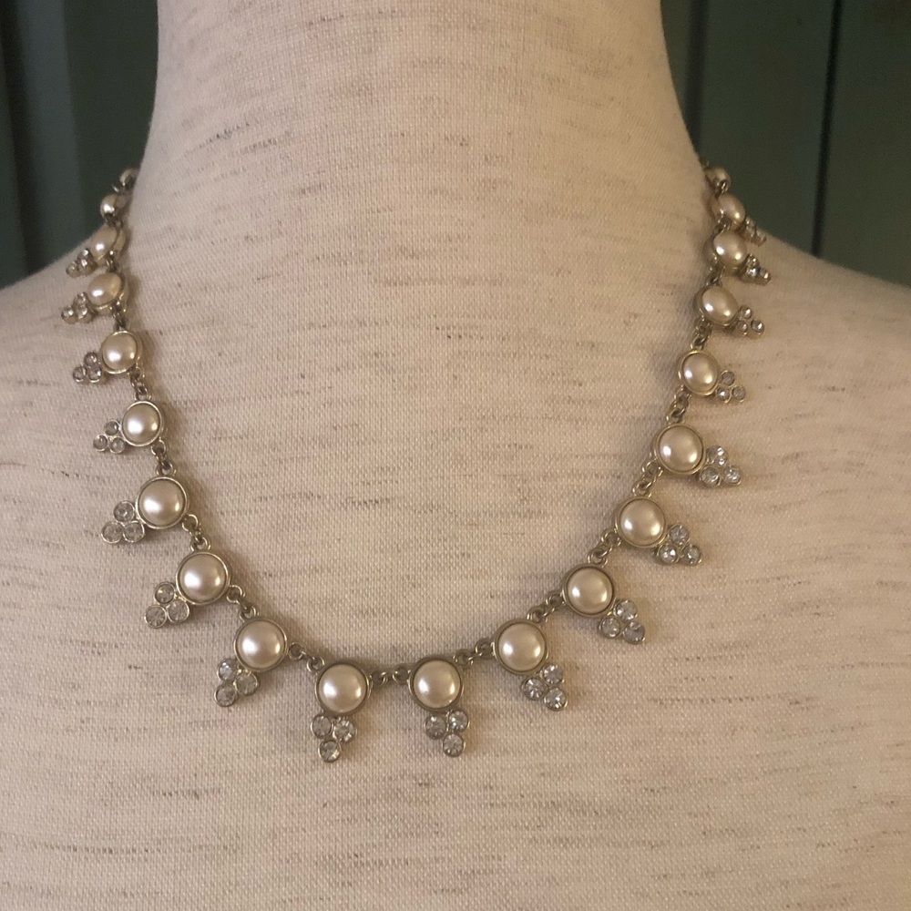 Anne Klein faux pearl and rhinestone necklace gold tone J060